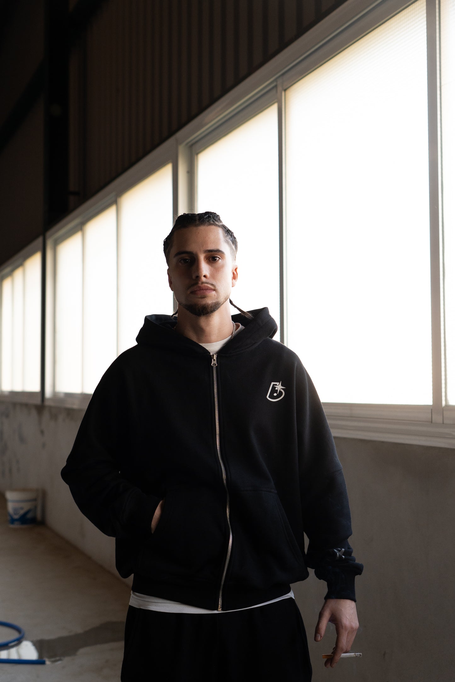 SUDADERA REFLECTANTE "BORN TO BE BIG" NEGRA