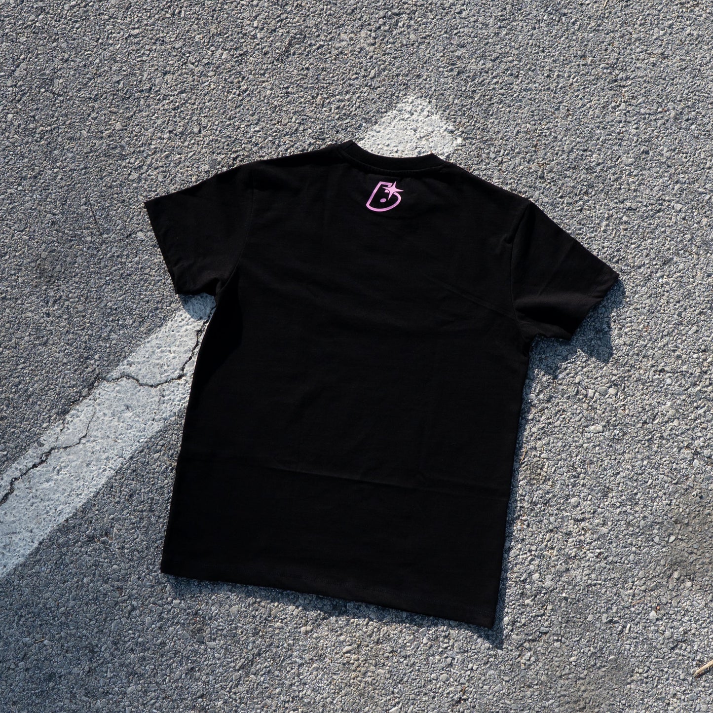 Graphic Summer Tee - Black