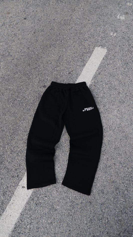 Brick by brick pants (black)